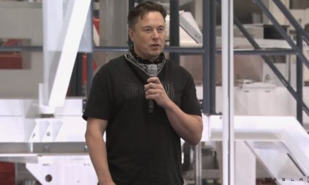 where does Elon Musk live